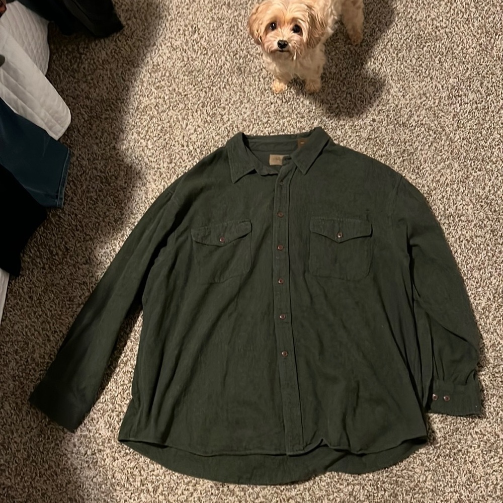 St. John’s Bay felt like fabric button down Kelly green